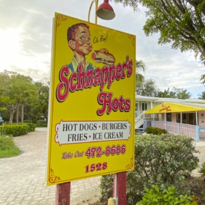 Schnappers hotdogs and hamburgers on Sanibel Island