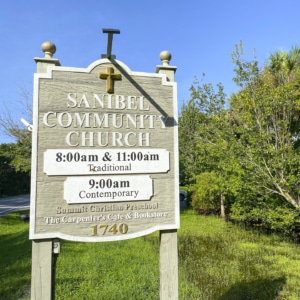 cafe and book store on Sanibel Island