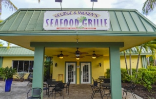 seafood casual dining on sanibel island