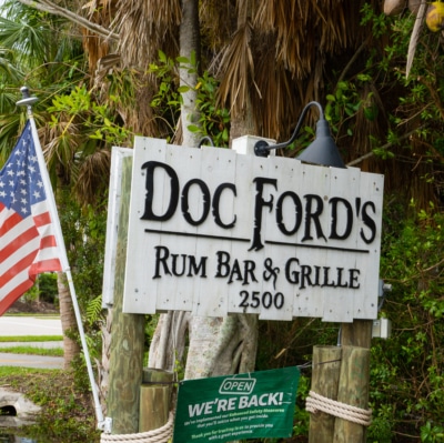 doc fords restaurant on sanibel island